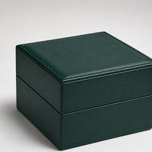 Detailed view of the watch box