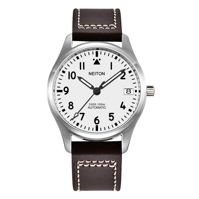 Pilot's watch with a white dial