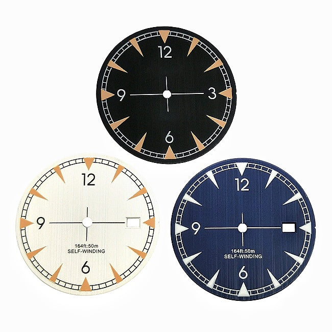 Three vertical stripes on the pilot's watch dial